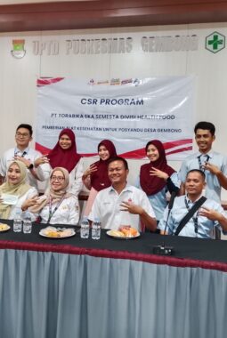 PT Mayora Salurkan Bantuan Alat Kesehatan untuk Posyandu Desa Gembong