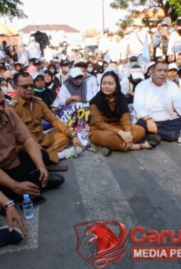 Ribuan Warga Brebes Gelar Aksi Damai Dukung MBG, Tiga Rekomendasi Diserahkan ke Bupati