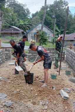 Bantuan Presiden Prabowo Mulai Dirasakan, Rumah Naofaondu Fau di Nias Selatan Direhab Lewat Karya Bakti TNI