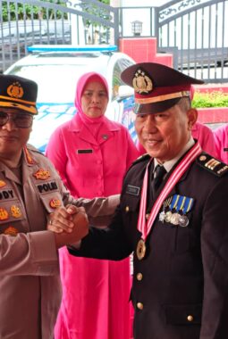 Dedikasi Hingga Purna Tugas, Polres Sibolga Beri Penghormatan kepada AKP (Purn.) Suyatno