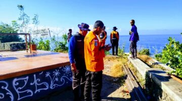 Hari Keempat Pencarian Dua Korban Terseret Arus Di Pantai Green Bowl Diintensifkan