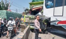 Diduga Langgar Aturan Mendahului, Bus AKAS Asri Alami Kecelakaan Beruntun dengan Dua Dump Truck di Probolinggo