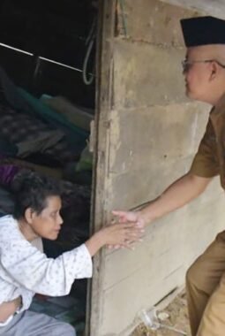 Wujud Kepedulian, Pemkab Tapteng Salurkan Bantuan untuk Penyandang Disabilitas di Pandan