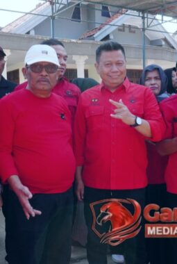 Sedekah Bumi Kemurang Kulon Diwarnai Kirab Budaya dan Bakti Sosial PDI-P Brebes, Disambut Hangat Kades dan Perangkat Desa