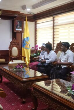 Info Bali Seputar Kearipan Lokal, Layanan Orang Asing, Lomba Paduan Suara dan Konsultasi DPD-RI