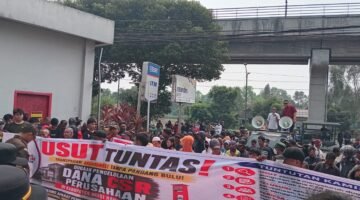 Aksi Damai di Kejati Sumsel, LASKAR Minta Dokumen dan Transaksi Dana CSR/PPM Motor Cross Diperiksa
