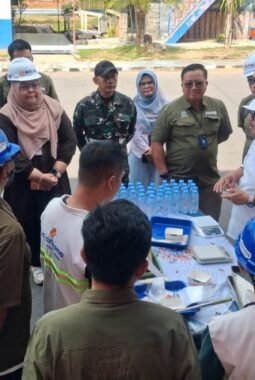 Direktur Pengadaan Perum Bulog Tinjau Serapan Gabah di Rambipuji, Dikawal Babinsa Koramil 0824/13