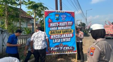 Pencegahan kecelakaan lalu lintas bener pertama di pasang di titik terluar kawasan blackspot