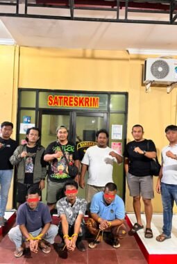 Sopir Angkot Dibekuk Polres Tapteng, Emas 53 Gram Hasil Curian Diamankan