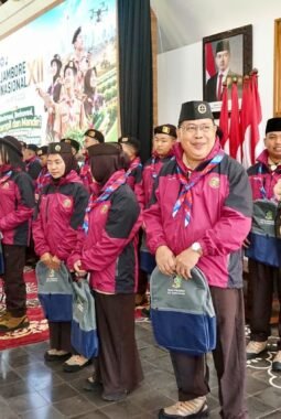Bupati Ipuk Lepas 32 Kontingen Pramuka Banyuwangi ke Jambore Nasional ke 12 di Cibubur    