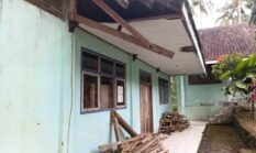 SMP KOSGORO KALIPURO MEMPRIHATINKAN, YAYASAN PUSAT DIMINTA TURUN TANGAN: JANGAN BIARKAN SEMANGAT GURU DAN SISWA PADAM