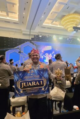 Personel polres Jember prestasi juara 1awarding day apresiasi kreasi di Dharmawangsa Jakarta selatan   