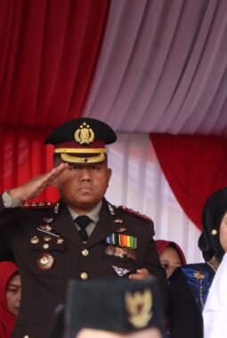 Hadiri Upacara HUT ke-81 RI, Kapolresta Tangerang: Momentum Perkuat Semangat Pengabdian