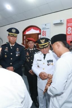 Serahkan Remisi HUT RI, Wabup Banyuwangi Harap Warga Binaan Lapas Hidup Lebih Baik