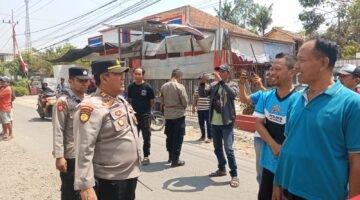 Kapolsek Jombang Langsung Turun Cek Lokasi Apotek Anisa yang Ambruk, Timpa Warga di Pondok Jeruk