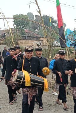 Nyadran Karo 1948 Caka Desa Ngadirejo Alunan Ketipung Pelestarian Budaya Lokal Tengger