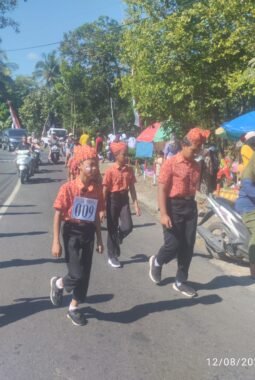 Semarak HUT ke-81 RI, Gerak Jalan Desa Dasri Diikuti Pelajar hingga Masyarakat Umum