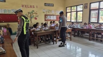 Polsek Tampaksiring Kawal Pendistribusian MBG Kepada 2.663 Penerima