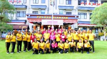 Olahraga Bersama Semarakkan HKGB Ke-74 Dan Hari Jadi Polwan Ke-78 Di Polres Gianyar