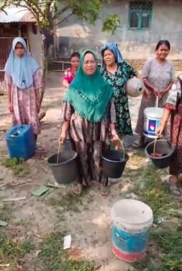 Krisis Air Bersih Landa Pandeglang, Warga Desa Simpang Tiga dan Sekitarnya Menjerit Kekeringan