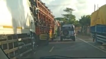 Antrean Truk Logistik di Jalur Pantura Wongsorejo Mengular 10 KM Menuju Pelabuhan Ketapang, Pengendara Eluhkan Minimnya Petugas