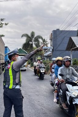 Dari Rekayasa Lalu Lintas hingga Tambahan Kapal, Penanganan Antrean Ketapang Dibahas Lintas Instansi