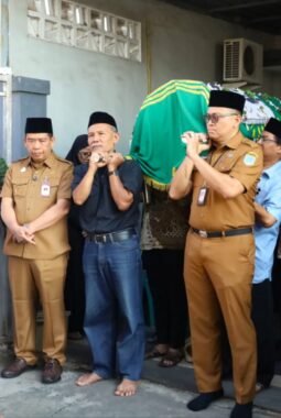 Wali Kota Probolinggo Lepas Kepergian Mantan Sekda dr. Bambang Agus Suwignyo