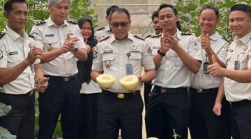 Panen Melon di SAE Rutan Palembang, Wujud Pembinaan Kemandirian dan Dukungan Ketahanan Pangan