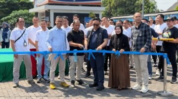 Rayakan Hari Pelanggan Nasional, Managemen BRI Kantor Cabang Jember Hadir Lebih Dekat Sapa Nasabah