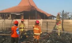 Bakar Sampah Berujung Kebakaran, Damkar Kota Probolinggo Tangani Api di Kawasan Pelabuhan PPP