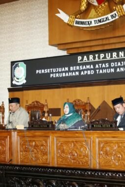 Fokus Turunkan Kemiskinan, Raperda Perubahan APBD Kabupaten Banyuwangi 2026 Disahkan