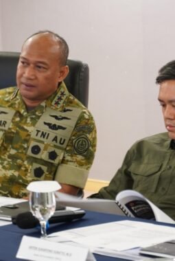 Disambut Pangkogabwilhan II Marsdya TNI Muzafar, Komisi I DPR RI Tegaskan Komitmen Dukung Alutsista dan Kesejahteraan Prajurit