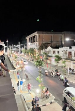 Tawarkan Vibes Heritage, Pasar Banyuwangi Kini Jadi Jujugan Anak Muda Saat Malam Hari