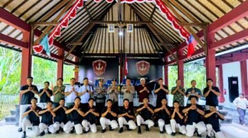 Peduli Pengangguran, Kapolsek Gianyar Dorong Generasi Muda Siap Kerja Melalui Program Poliran