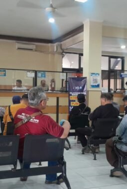 Program Pemutihan Gubernur Jatim Dongkrak Animo Wajib Pajak di Samsat Kacuk Malang Kota